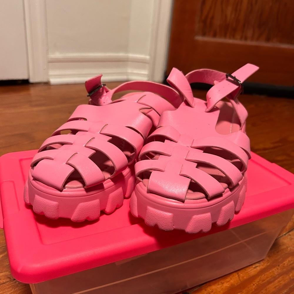 Pink Fisherman Caged Style Platform Sandals